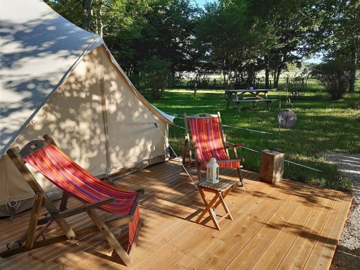 Camping Etang Du Camp Senergues Eksteriør bilde