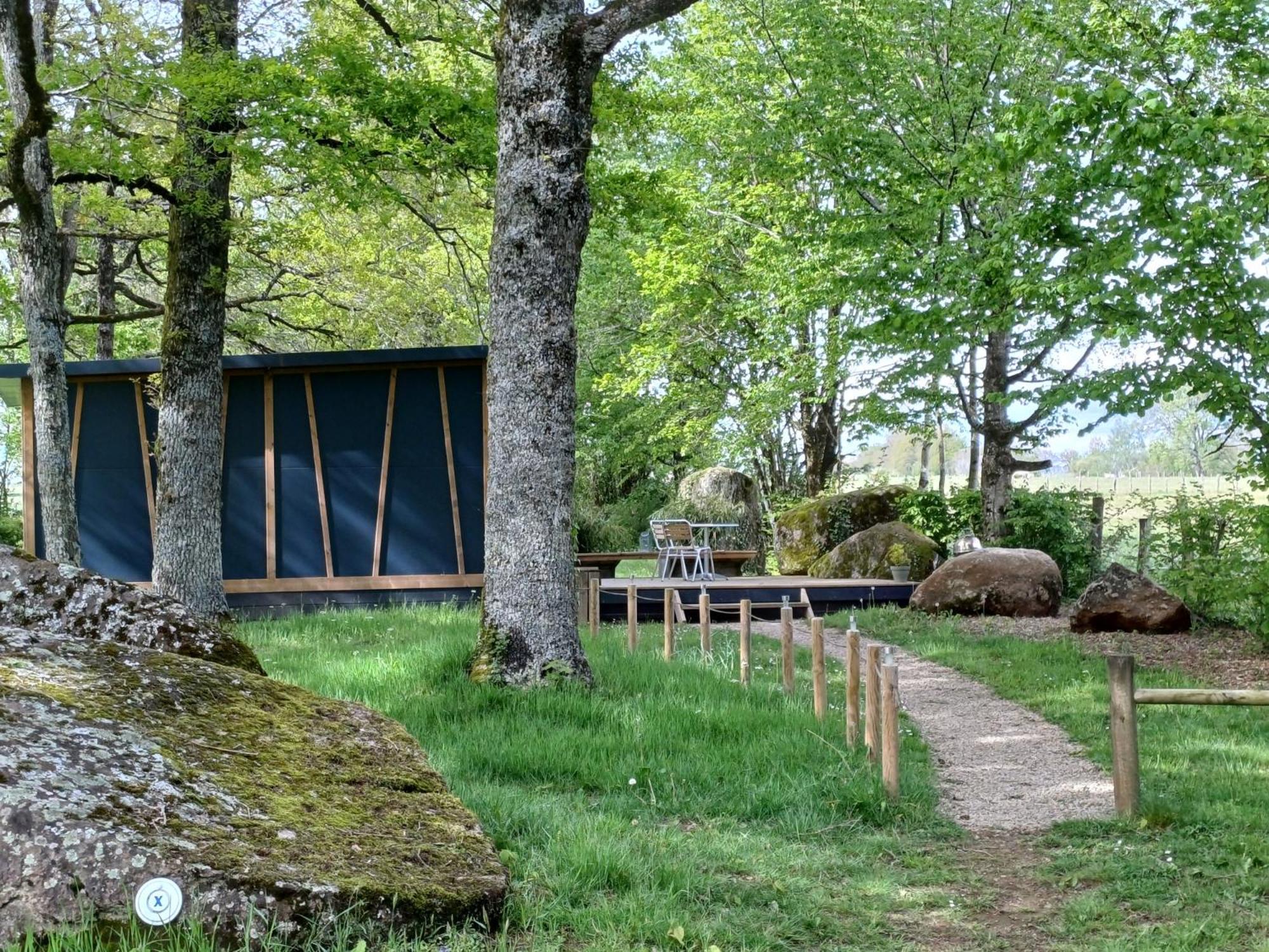 Camping Etang Du Camp Senergues Eksteriør bilde