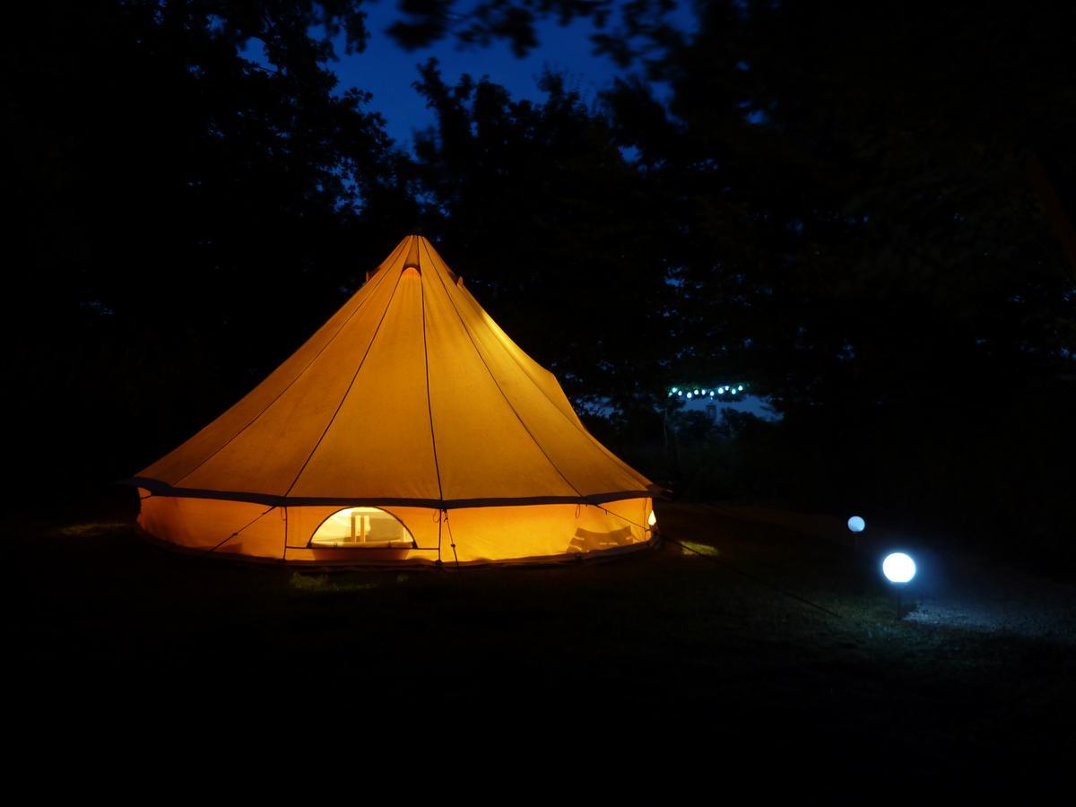 Camping Etang Du Camp Senergues Eksteriør bilde