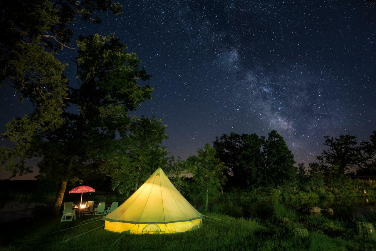 Camping Etang Du Camp Senergues Eksteriør bilde